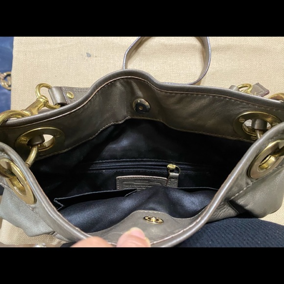 Coach Leather Gold Tone Shoulder Bag - Picture 3 of 3